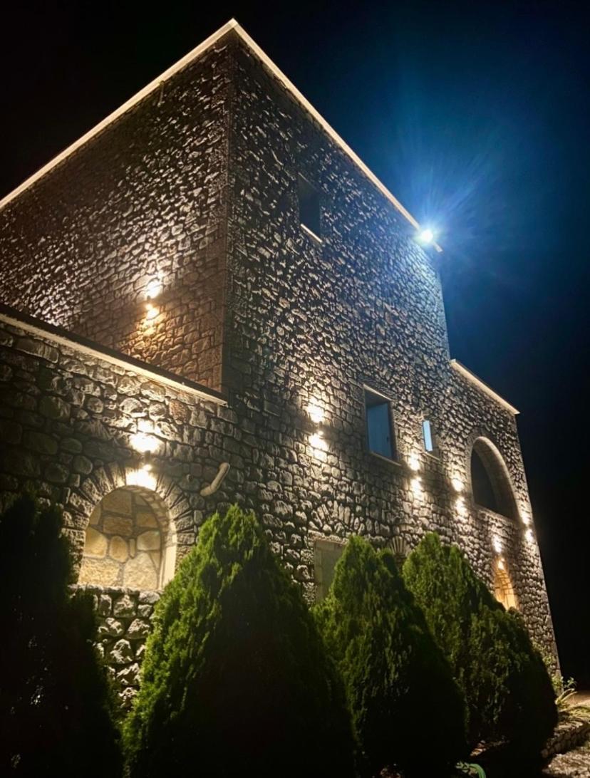 Apartmán Yulie'S Orama Areopoli Exteriér fotografie